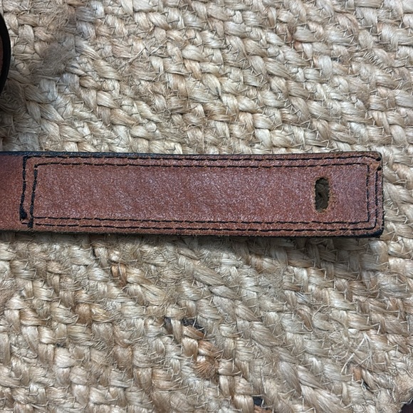 First Responder/ Police / Medics Black Leather Belt Excellent Condition Size 44 - Picture 3 of 7